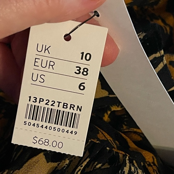 SOLD✅TopShop NWT animal print, full button, semi sheer blouse. - Picture 5 of 8